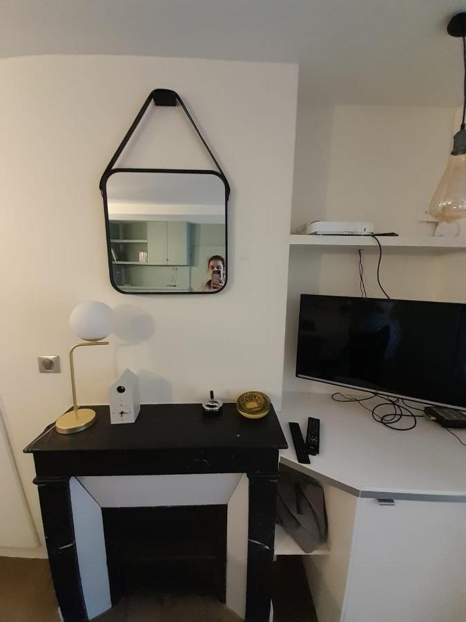 Apartament Studio Equipe Metro Abbesses A Montmartre Paryż Zewnętrze zdjęcie